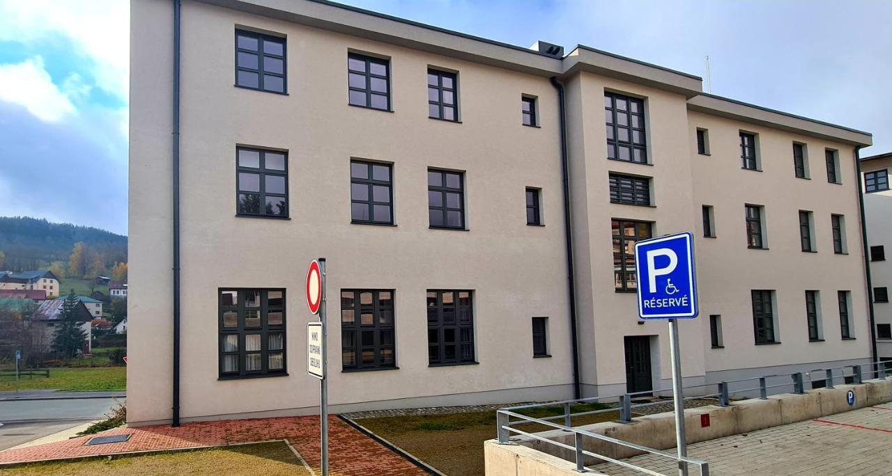 Loft Rezidence Kotel روكيتنسي ناد جيزيرو المظهر الخارجي الصورة